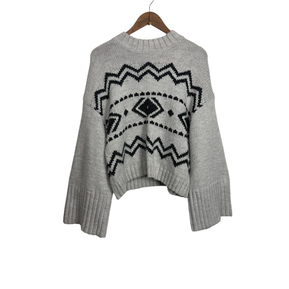 Cupcakes & Cashmere Cozy Gray‎ Patterned Sweater big sleeves Small Aztec